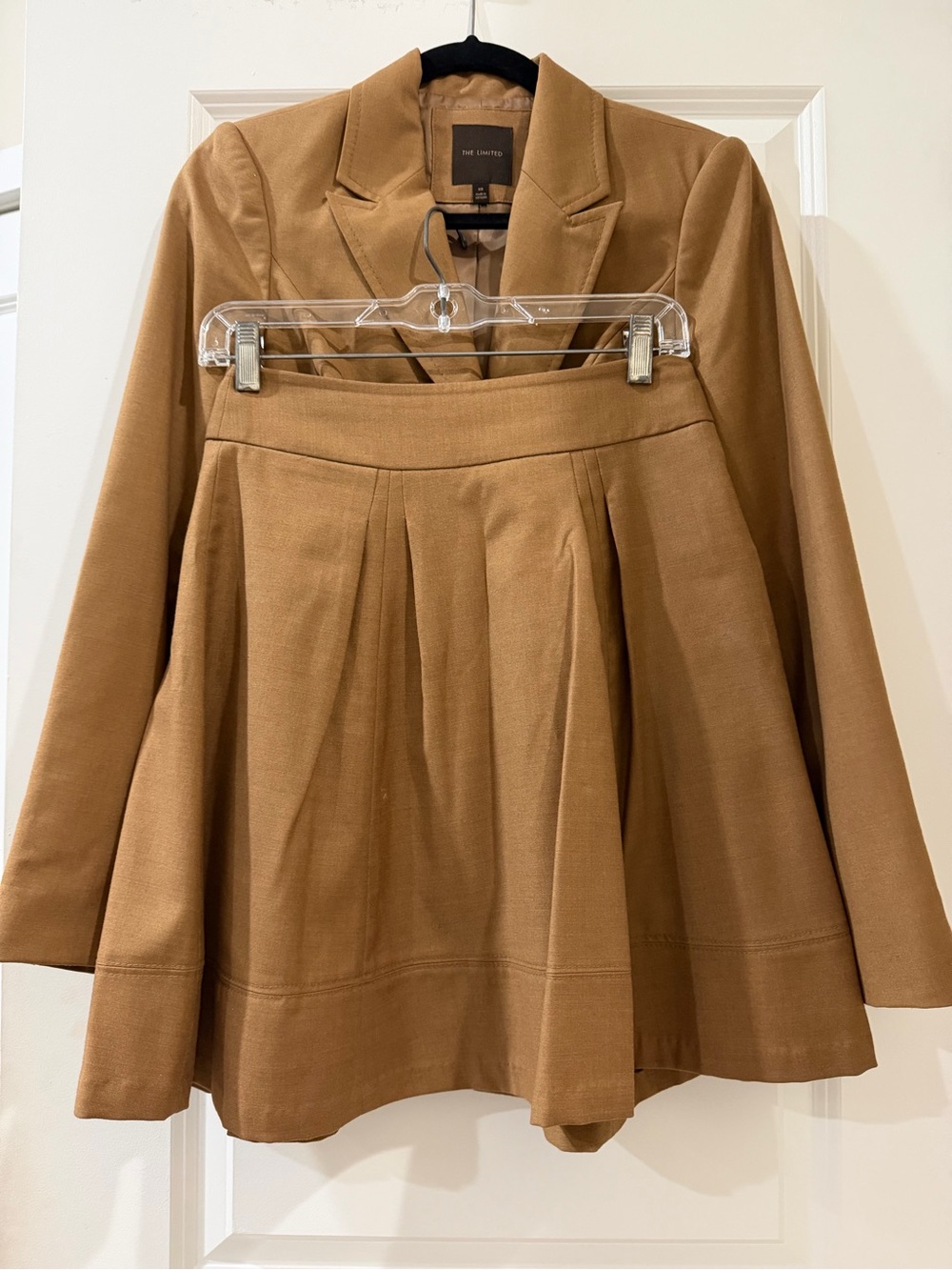 The Limited Camel Tan Blazer & Pleated Skirt Suit Set XS Career Y2K
